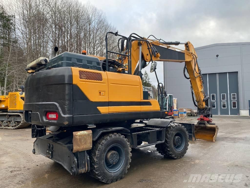 Hyundai HW160 Wheeled excavators