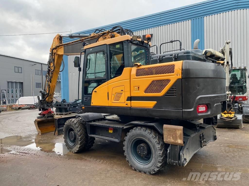 Hyundai HW160 Wheeled excavators