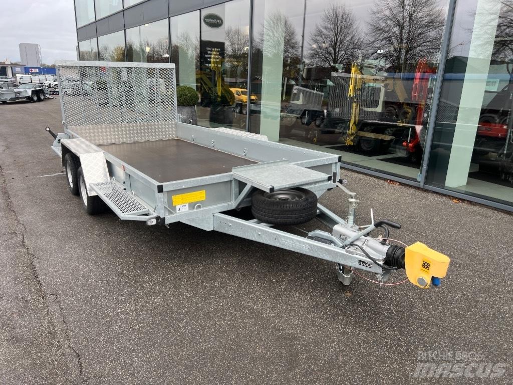 Variant 3518 m4 Car carrier