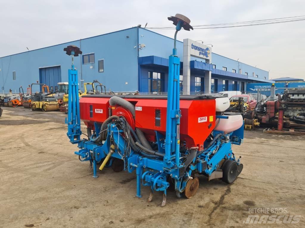Monosem NG 4 Plus Sowing machines