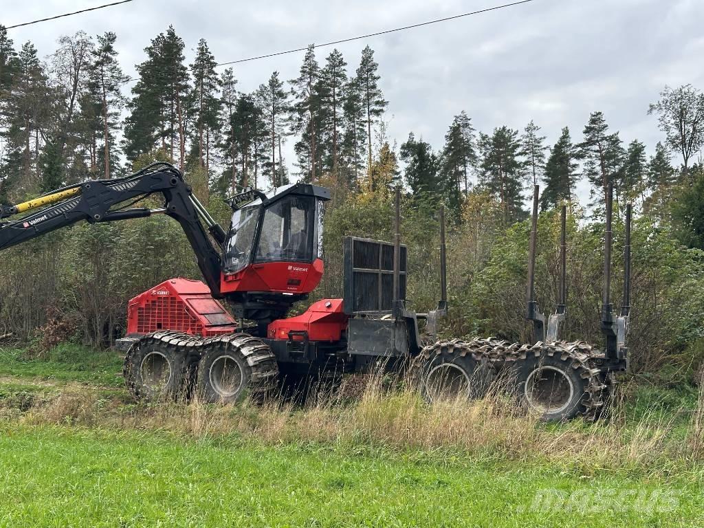 Valmet 801 Combi Harwarders