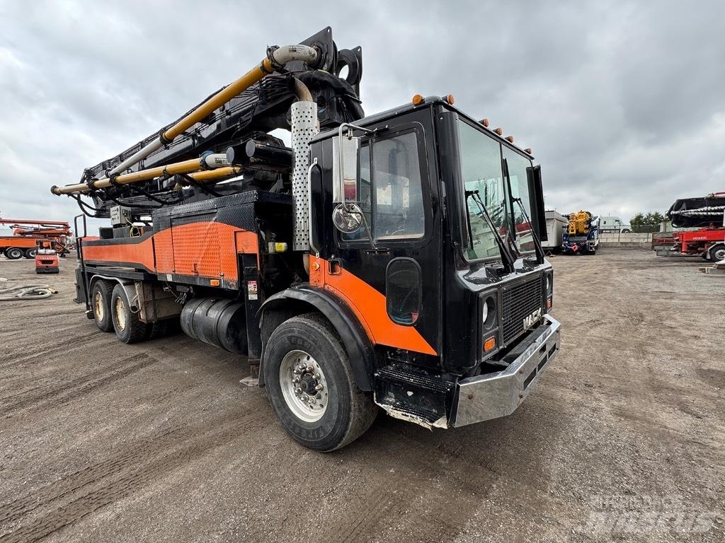 Putzmeister 36 M Concrete pumps