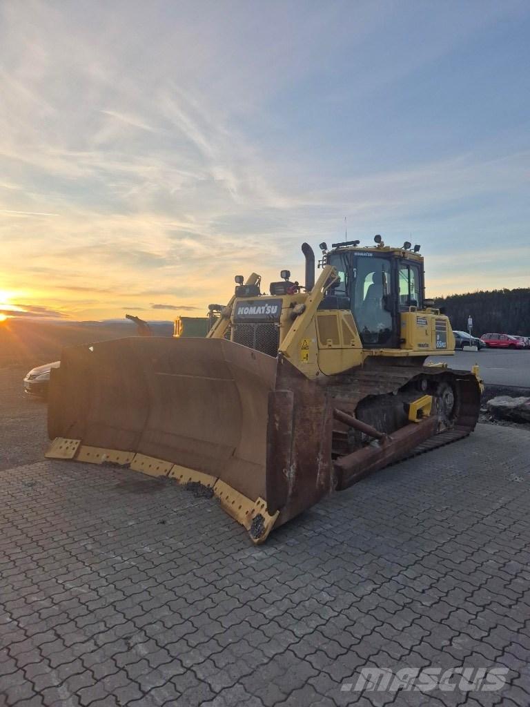 Komatsu D65 pxi Crawler dozers