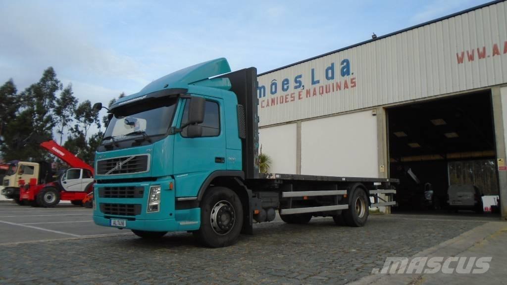 Volvo FM 9 300 Flatbed / Dropside trucks