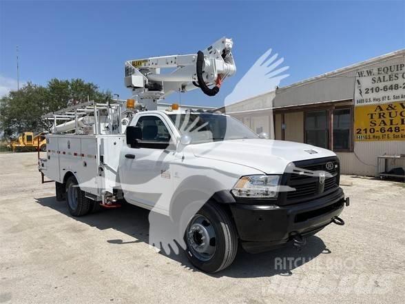 Altec AT37G Truck mounted platforms