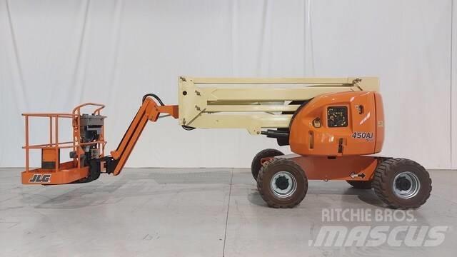 JLG 450 AJ Articulated boom lifts
