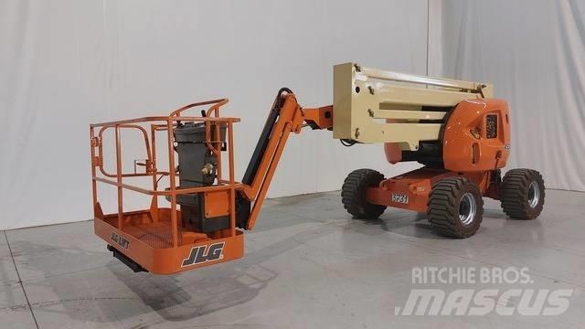 JLG 450 AJ Articulated boom lifts