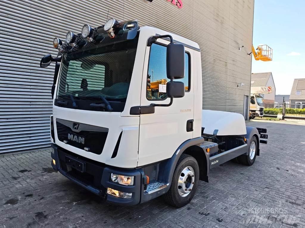 MAN 4x2 Euro 6 Chassis Cab trucks