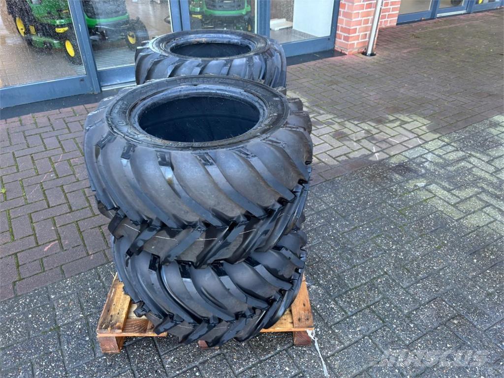 BKT 31x15.50-15 Tyres, wheels and rims