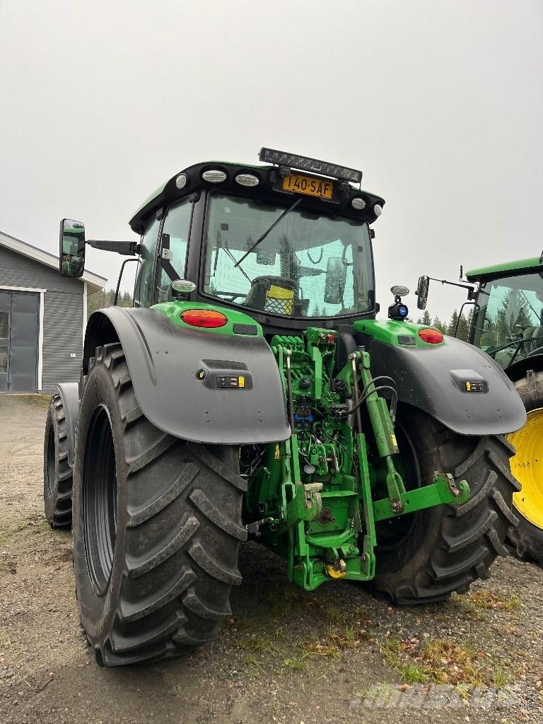 John Deere 6175 R Tractors