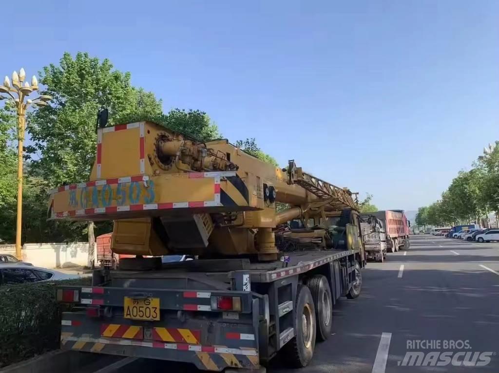 XCMG XZJ5305JQZ20 All terrain cranes