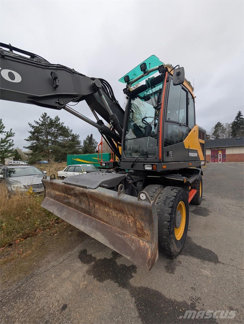 Volvo EWR150 E Wheeled excavators