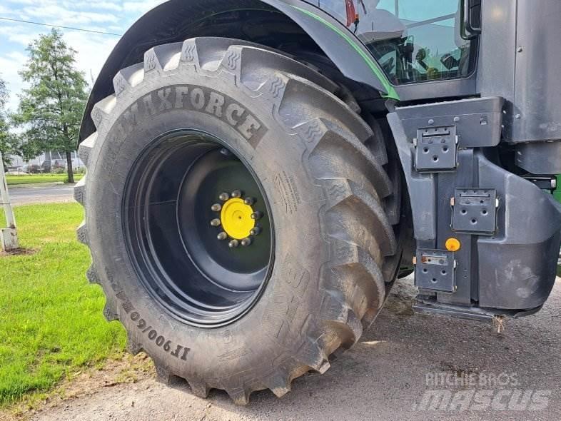 John Deere 7310 R Tractors