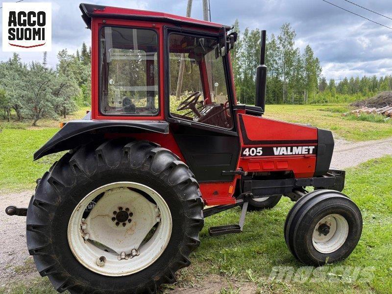 Valmet 405 -2 Tractors