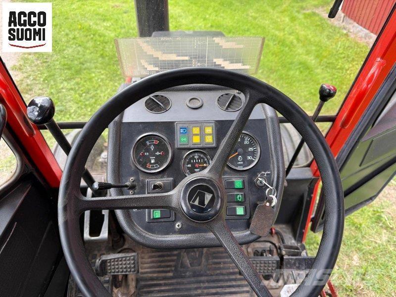 Valmet 405 -2 Tractors
