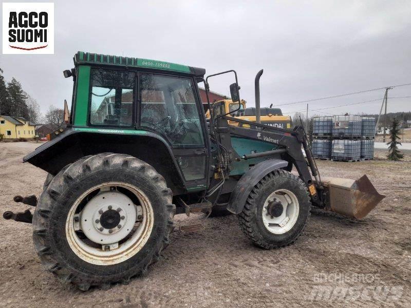 Valmet 6200 Tractors