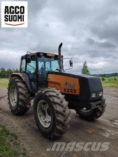 Valtra 8400 Tractors