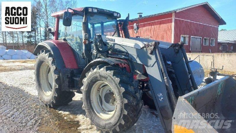 Valtra N122D Tractors