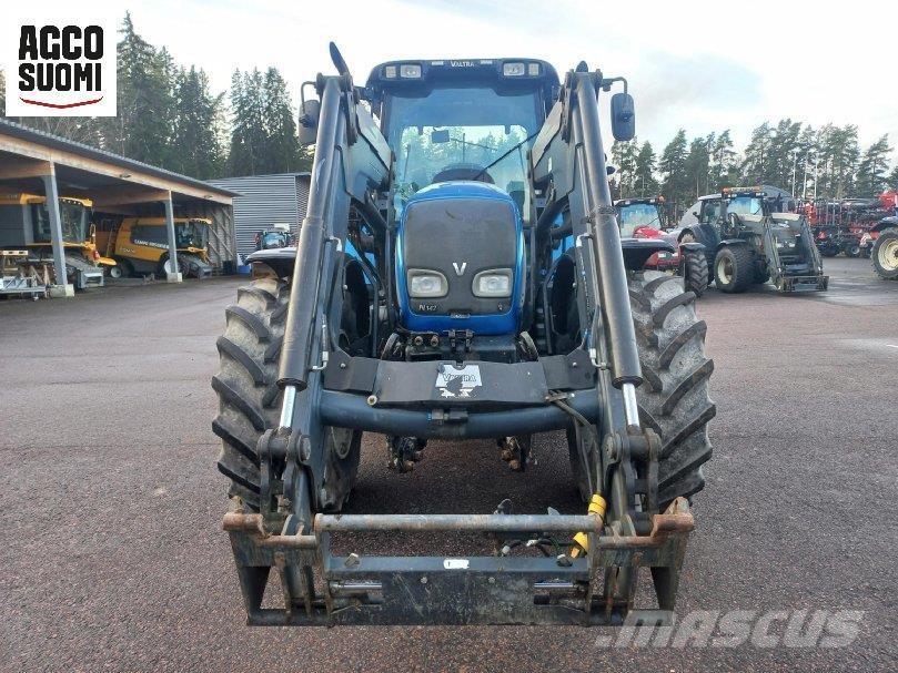 Valtra N142 VERSU Tractors