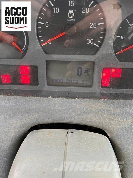 Valtra N163 VERSU Tractors