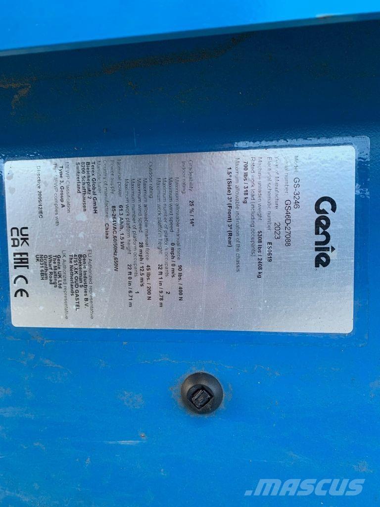 Genie GS-3246 Scissor lifts