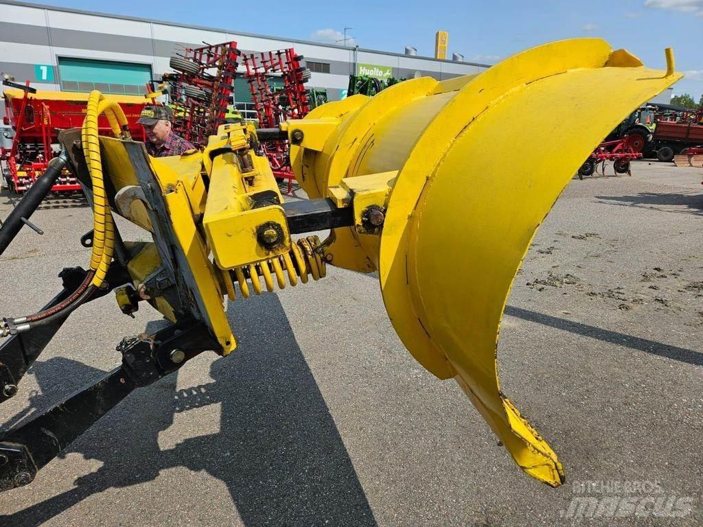  3000 Snow blades and plows
