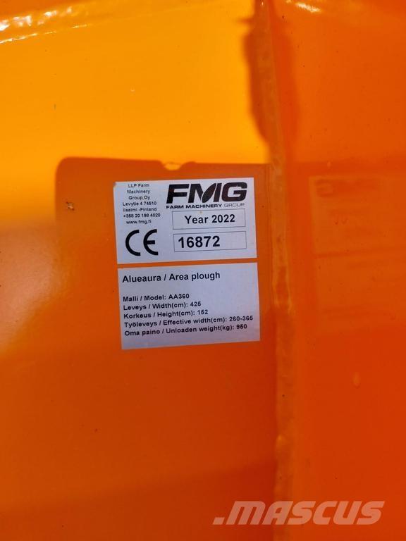  AA360 Snow blades and plows