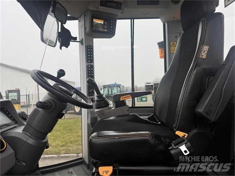 JCB 427 Agri Wheel loaders
