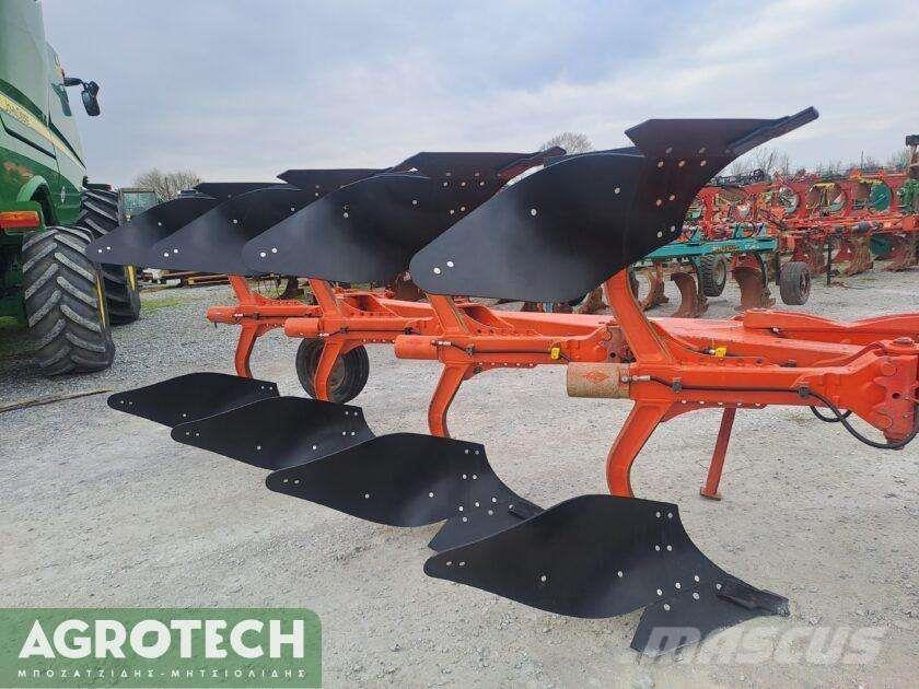 Kuhn VariMaster 151 Tractors