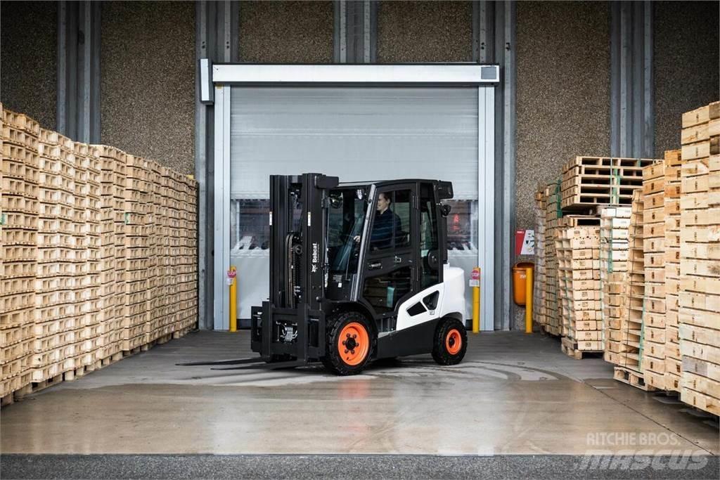 Bobcat D 30 S 9 Diesel trucks
