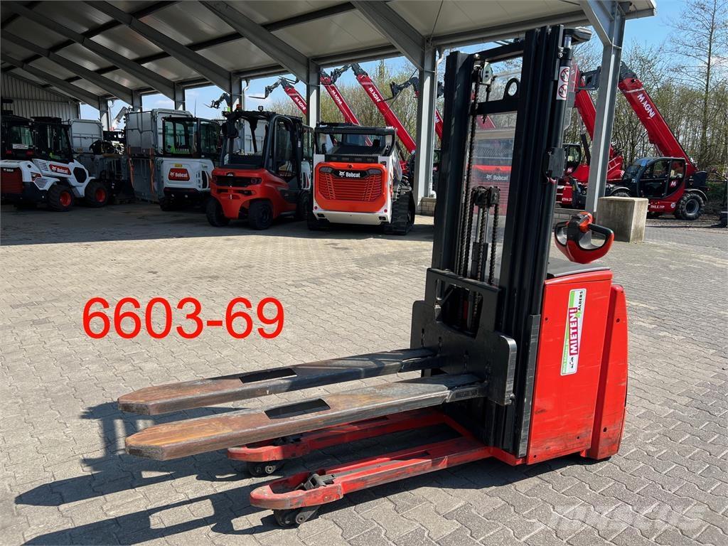 Linde L 16 i Pedestrian stacker