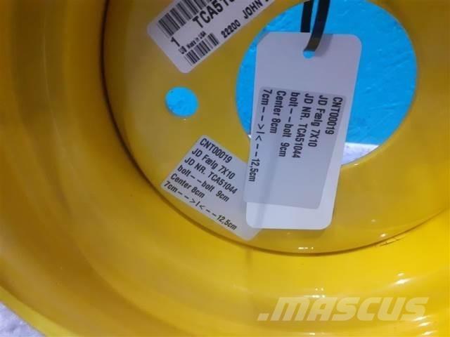  10 7X10 Tyres, wheels and rims
