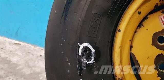  12 7.00-12 Tyres, wheels and rims