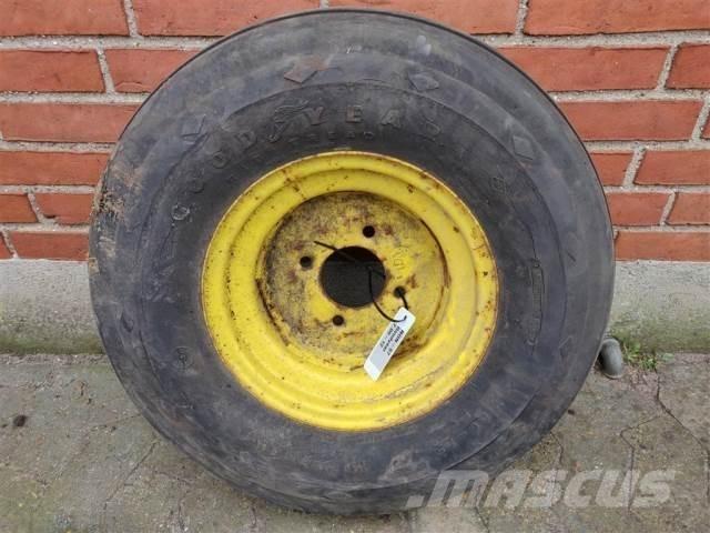  12 7.00-12 Tyres, wheels and rims