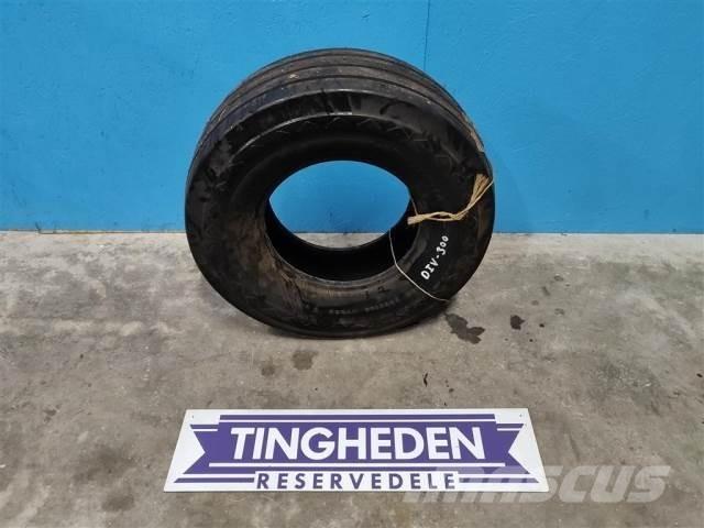  14 11L-14 Tyres, wheels and rims