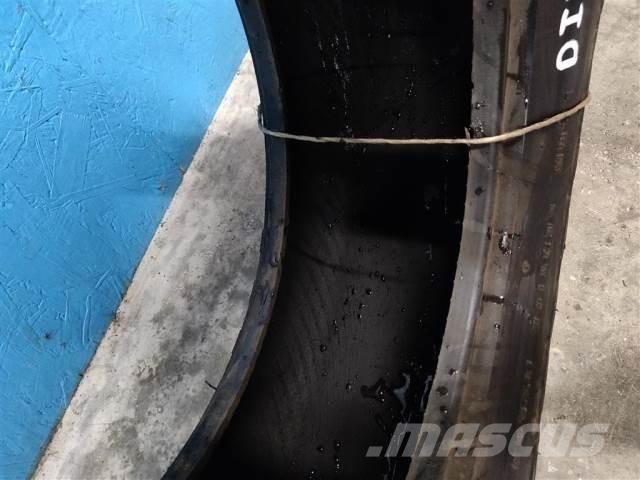  14 11L-14 Tyres, wheels and rims