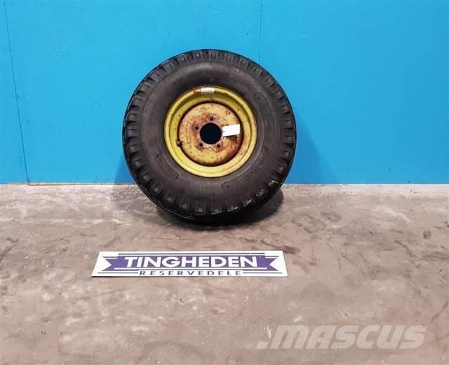 15 11.5/80-15 Tyres, wheels and rims