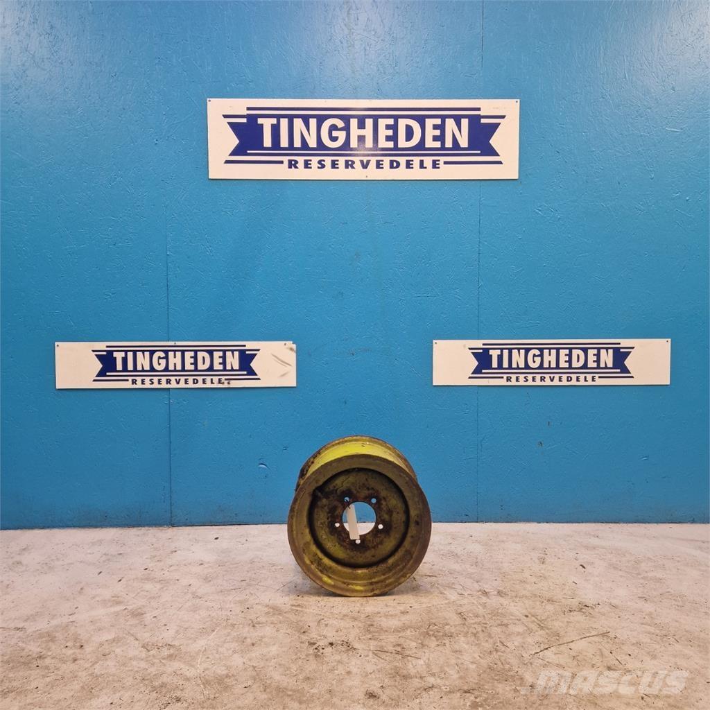  15 900x15 Tyres, wheels and rims