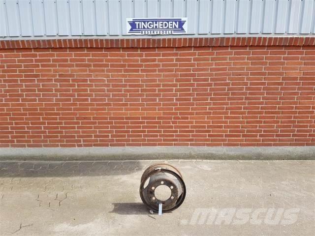  16 5.50FX16 Tyres, wheels and rims