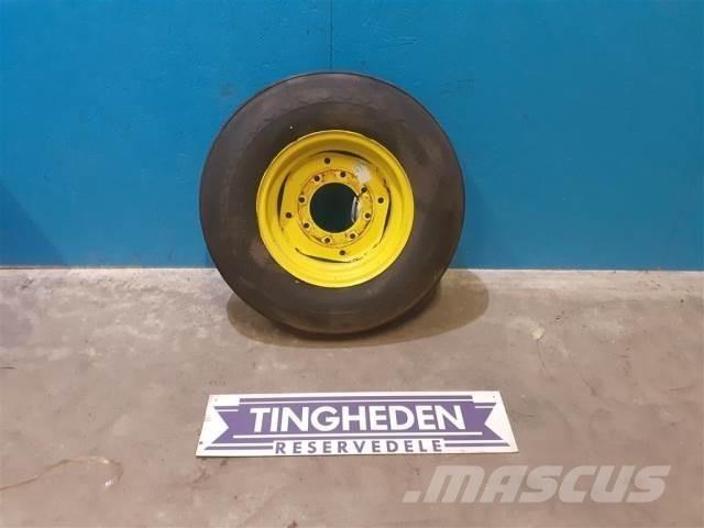  16 7.50-16 Tyres, wheels and rims