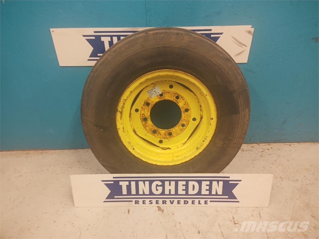  16 7.50-16 Tyres, wheels and rims