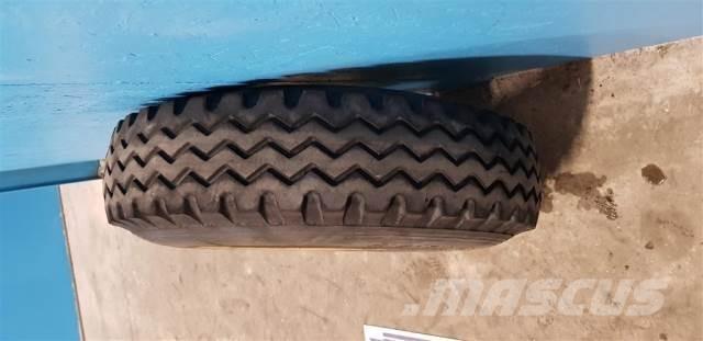 16 9.00R16 Tyres, wheels and rims