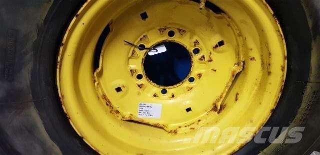  16 9.00R16 Tyres, wheels and rims