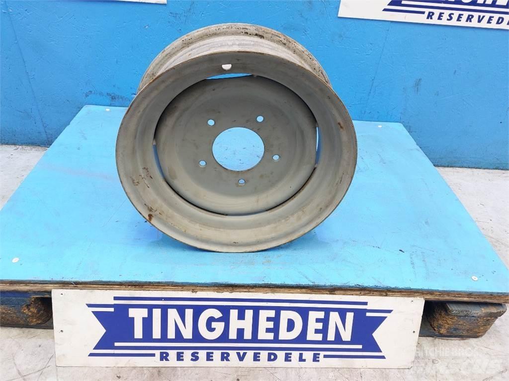  16 R16 Tyres, wheels and rims
