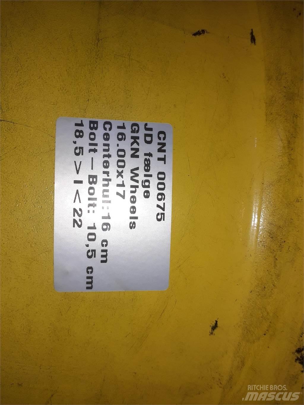  17 16.00x17 Tyres, wheels and rims
