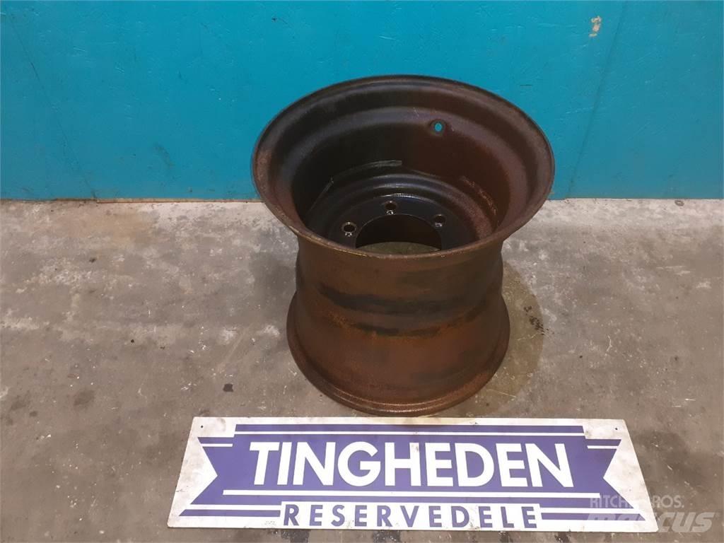  17 16.00x17 Tyres, wheels and rims