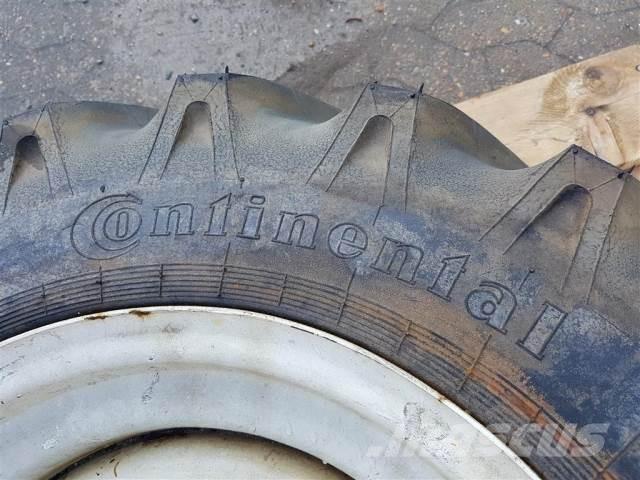 18 10.5-18 Tyres, wheels and rims