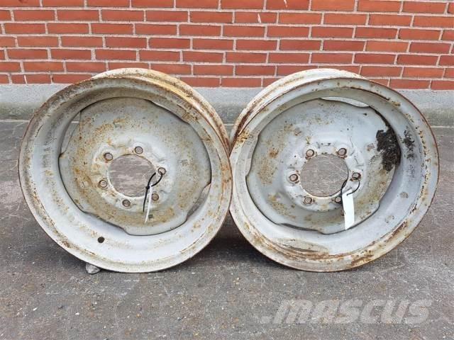  18 5.50FX18 Tyres, wheels and rims