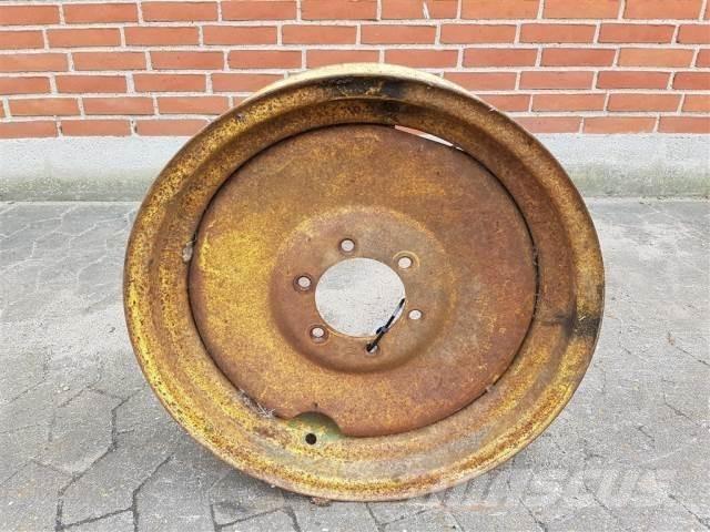  20 5.50FX20 Tyres, wheels and rims