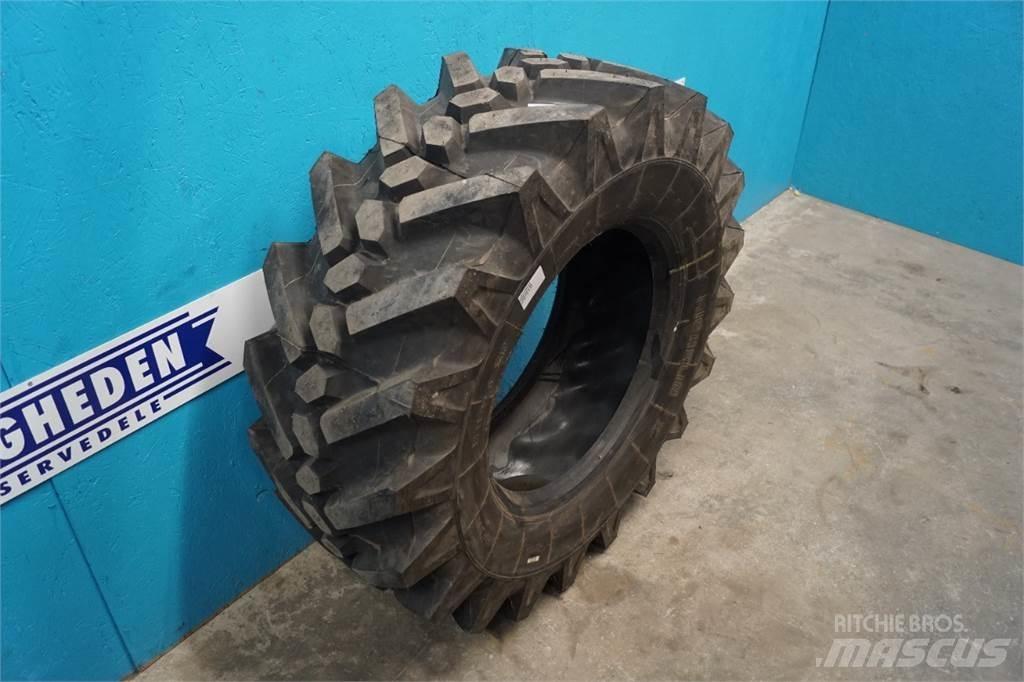  22.5 15R22.5 Tyres, wheels and rims